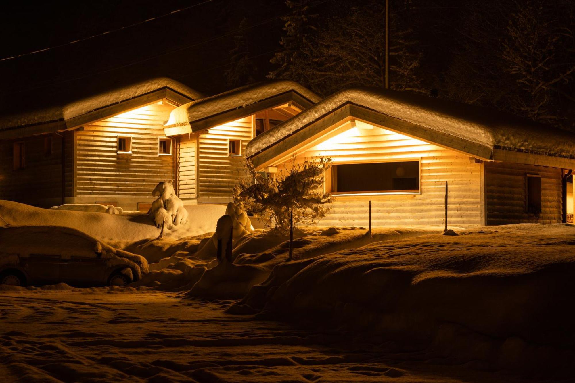 Huettenhotel Husky Lodge Muotathal Exteriér fotografie