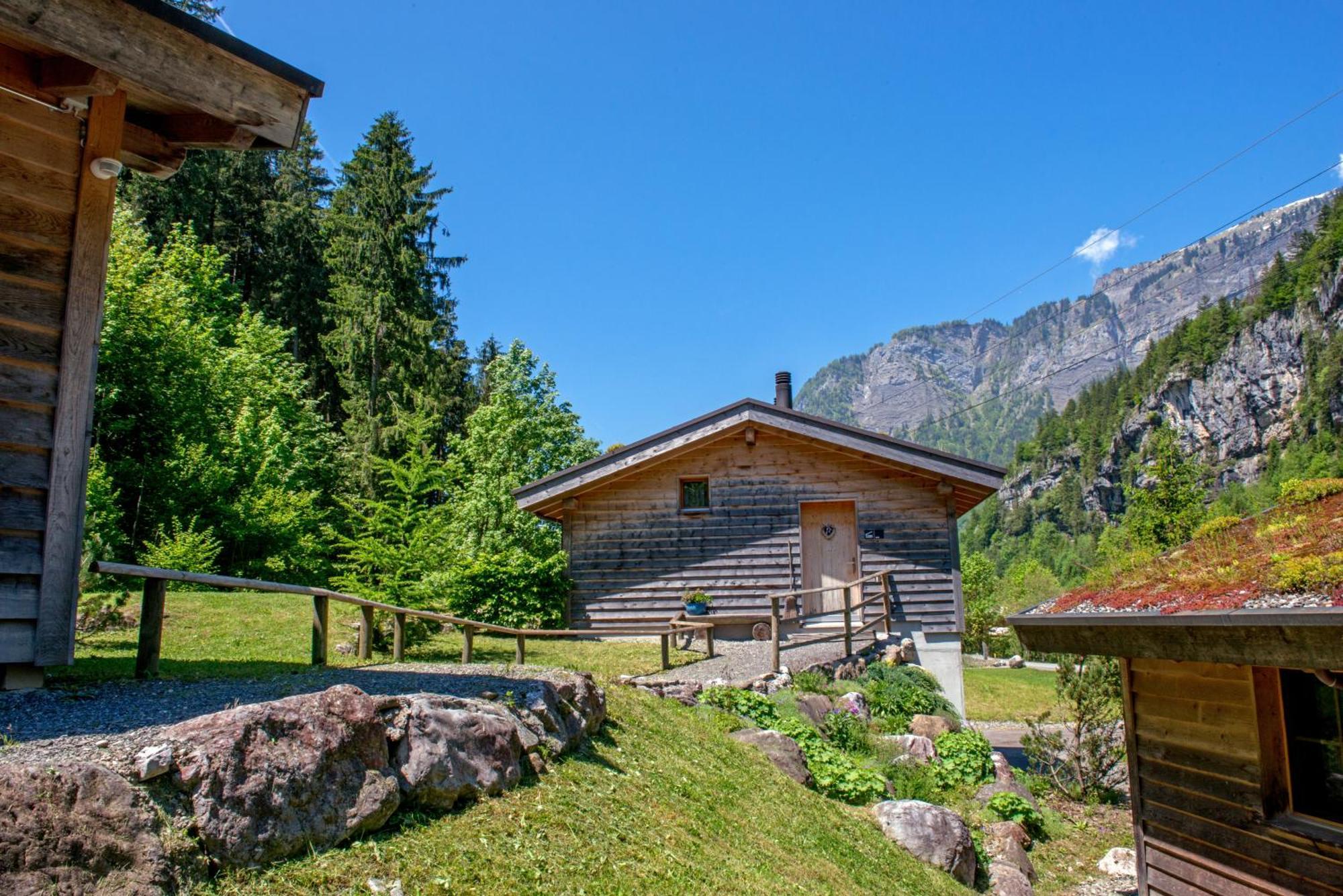 Huettenhotel Husky Lodge Muotathal Exteriér fotografie