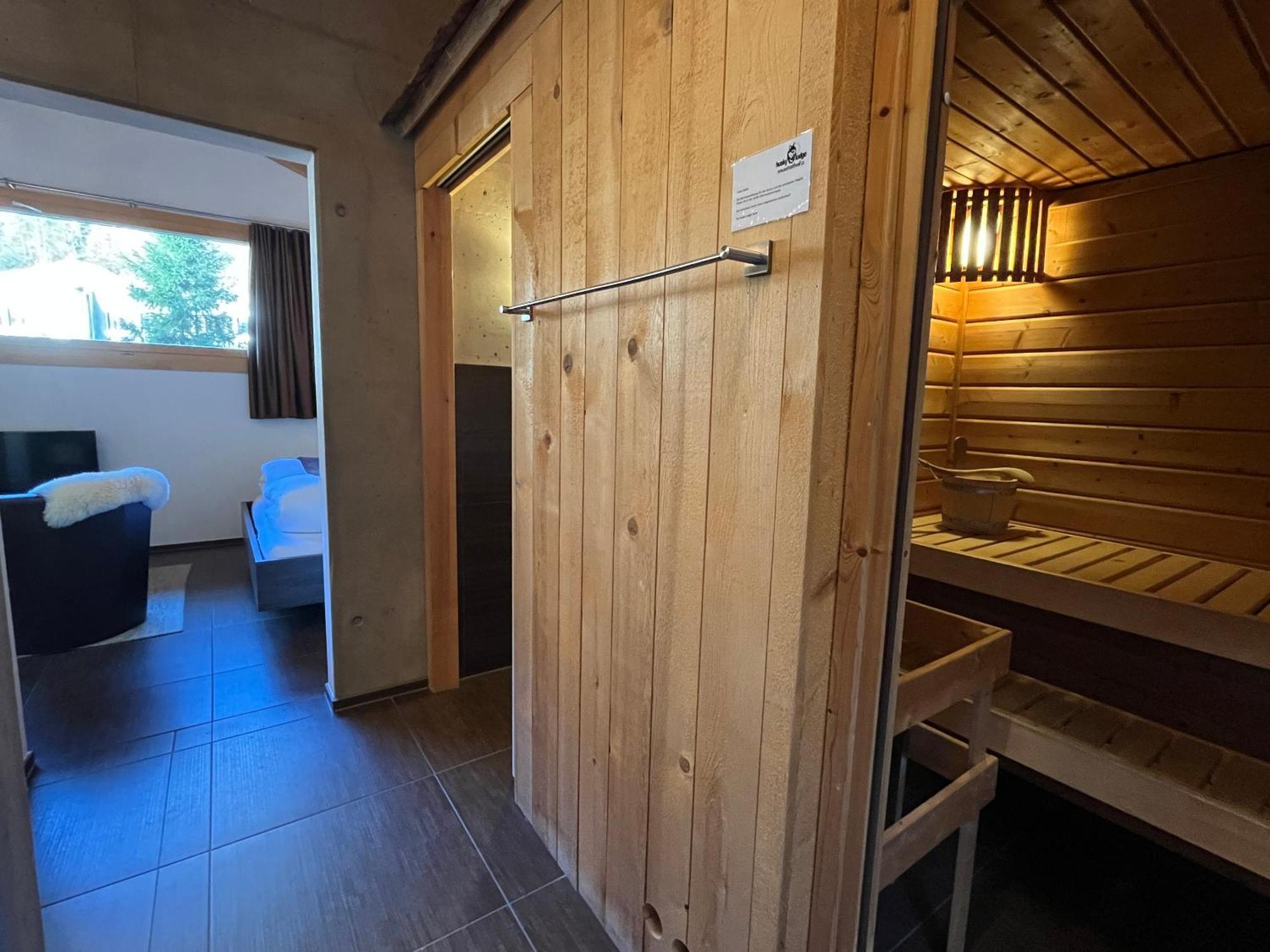 Huettenhotel Husky Lodge Muotathal Exteriér fotografie