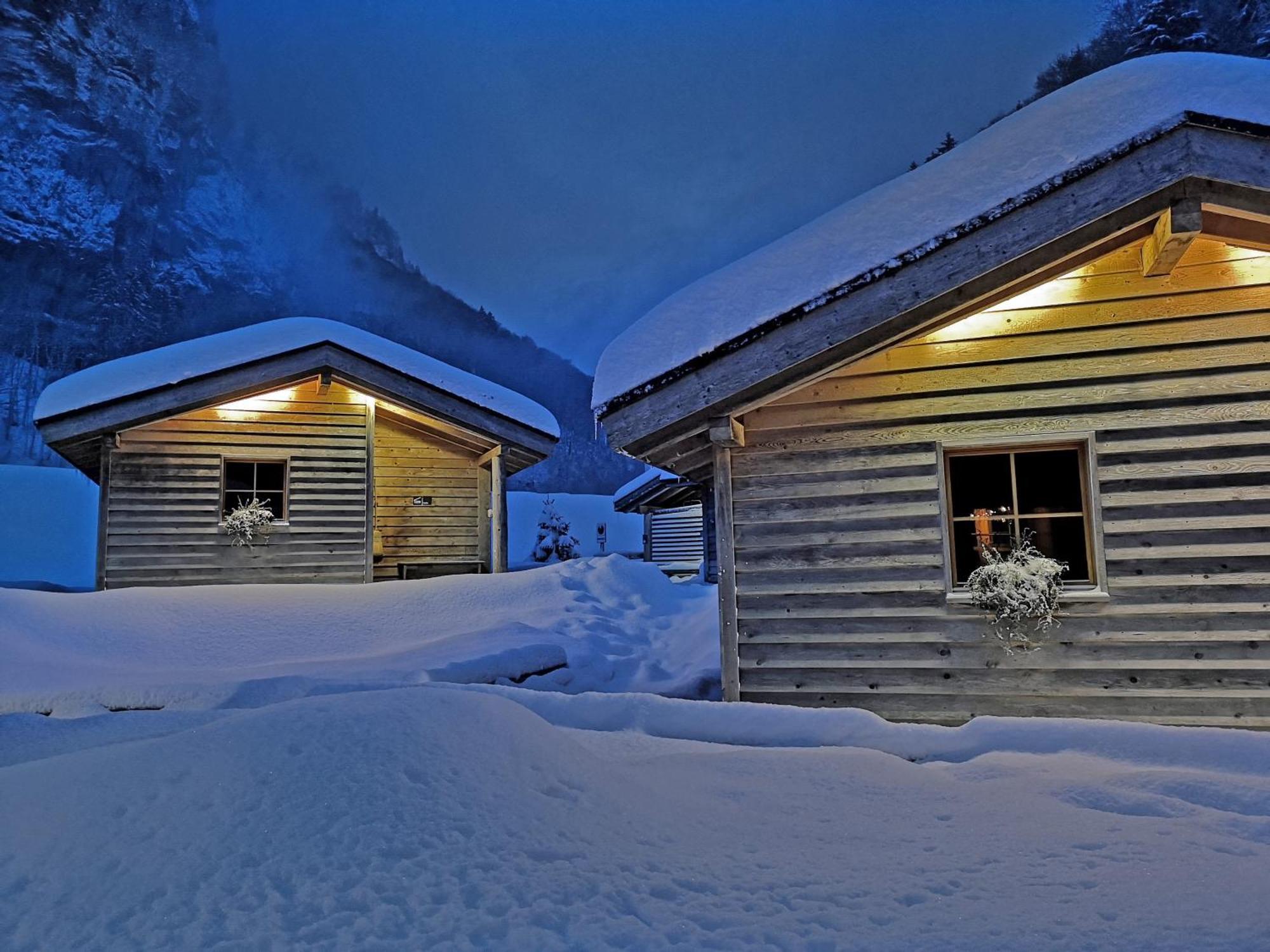 Huettenhotel Husky Lodge Muotathal Exteriér fotografie